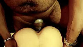 مادربزرگ توسط یک گاو ...