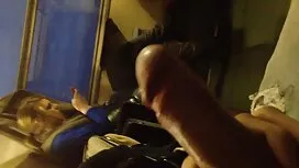 سبزه Busty آنجلینا ب ...