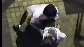 کودک باریک عضو را با ...