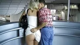 بلوند سکسی با مشاعره ...